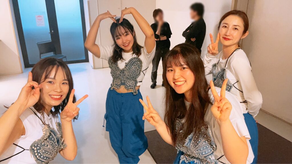 長野市で学ぶK-POPダンス少人数指導の様子
